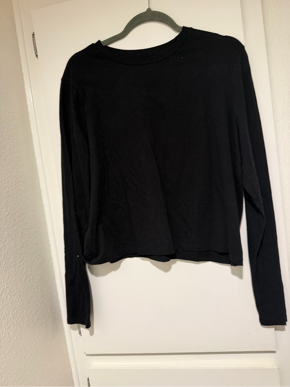 Gap Shrunken Long Sleeve Tee